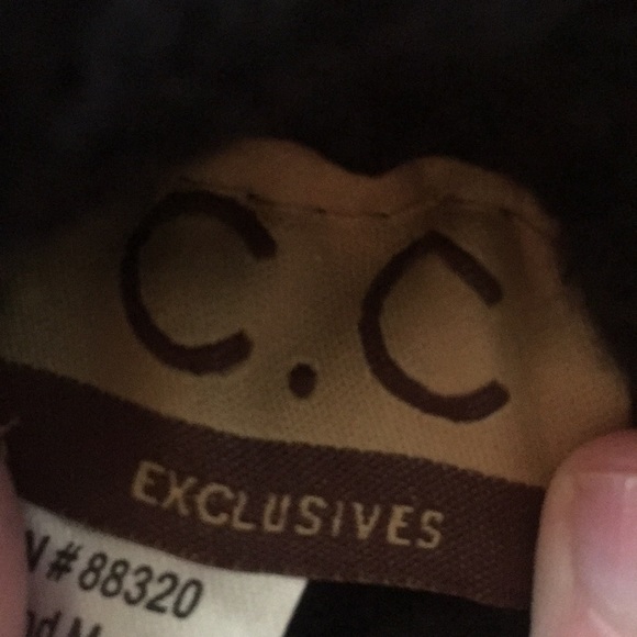 C.C Sweater Headband - Picture 3 of 3